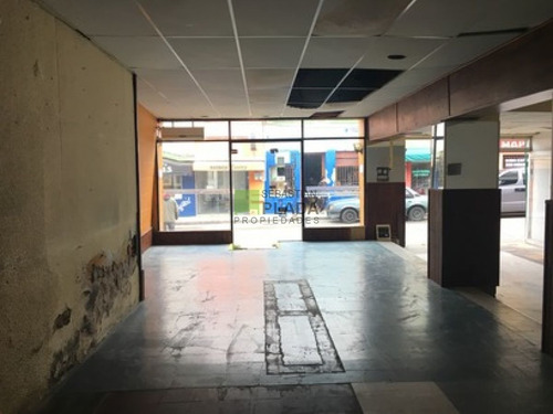 Imagen 4 de 6 de Muy Buen Local En Pleno Centro De San Carlos. Apto Gastronomía, Elaboración De Panificados.