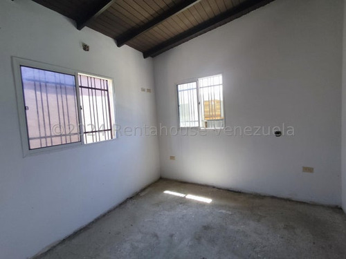De Oportunidad!! Venta De Casa En Playa El Agua. Isla De Margarita.