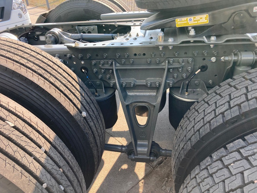 Imagen 19 de 23 de Camion Sinotruk Howo T5g 280 Hp Tractor