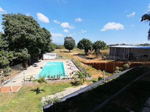 Imagen 10 de 30 de Terreno En Fresca Zona Residencial 4900mt2 Propio. Casa Anexo Con Piscina Y Otras Bomdades En Venta En Cabudare. Jg Lopez Tlf 04145533925 Cod. 22-15071, Lara, Venezuela