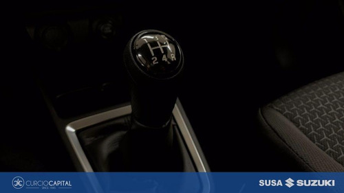Suzuki Swift Hibrido 2021 Rojo 0km