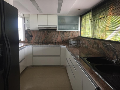 Imagen 8 de 13 de Casa Venta Los Naranjos Del Cafetal 22-3980-y Ymanol Elizalde 0414-3227631