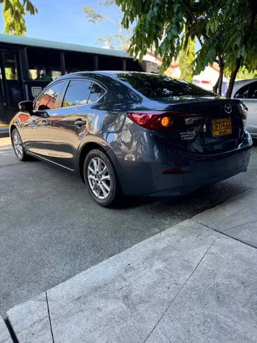 Mazda 3 2.0 Touring