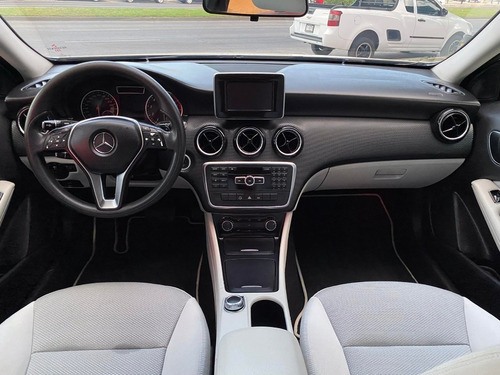 Imagen 11 de 14 de Hermosa Mercedes Benz A180 Hb Cgi 1.6t Hb 5p