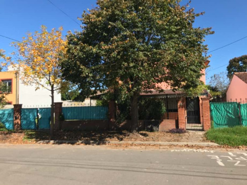 Casa En Venta En Zapiola