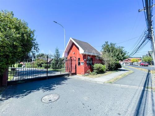 Arriendo Casa Ubicada En La Foresta, San Pedro De La Paz.