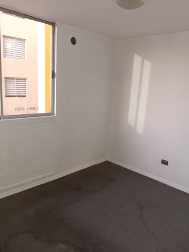Departamento En Venta Con Estacionamiento, Altos De Maipú