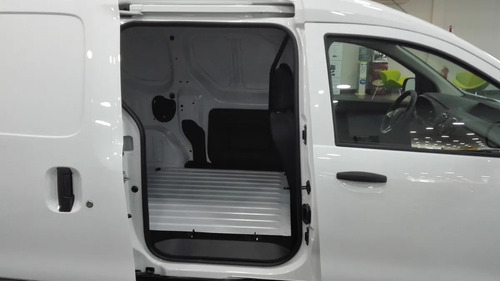 Imagen 21 de 25 de Renault Kangoo Confort 1.5 Dci 2023 Entr. Inm.(jp)