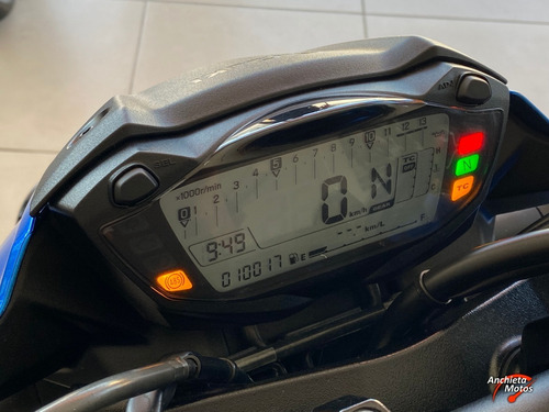 Imagem 3 de 10 de Suzuki Gsx S 750