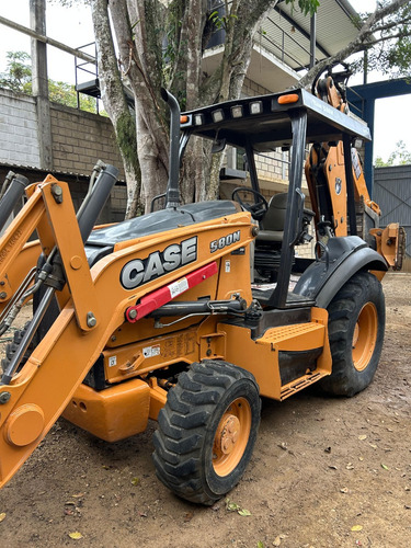 Retroexcavadora Case 580n 2014