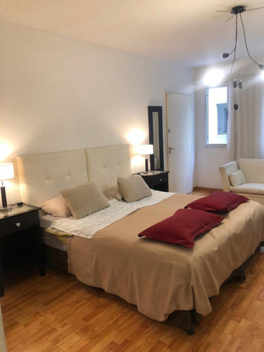 Imagen 11 de 14 de Alquiler Temporal Buenos Aires Capital, Favaloro, Obelisco, Cerca Metro Y Bus, Dueño, Piscina Parrilla, Equipado Full Premium Full Servicios, Av 9 Julio, Av Belgrano 1400, Zona Segura Precios Por Día