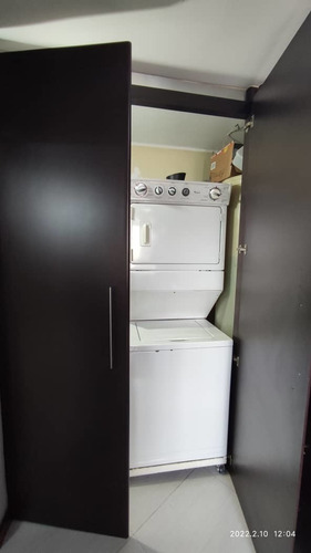 Imagen 17 de 20 de Vendo Apartamento Actualizado En Calle Cerrada De La Urbina
