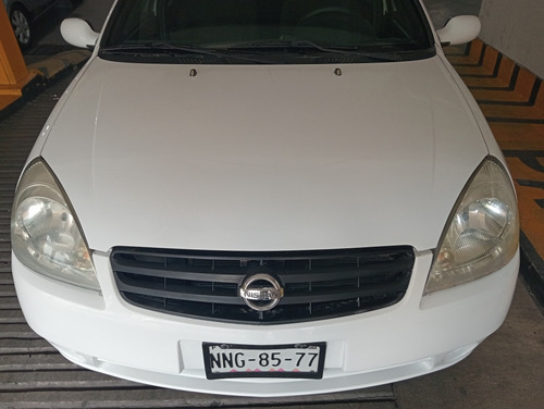 Nissan Platina 1.6 Custom Ac Mt