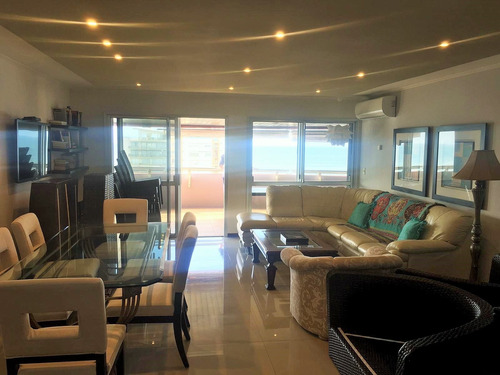 Imagen 2 de 16 de Apartamento En Venta De 3 Dormitorios C/ Cochera En Playa Brava
