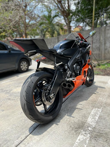 Yamaha R6
