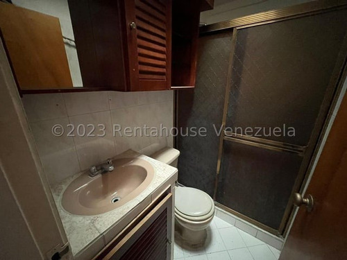 Edgar Centeno, Profesional Inmobiliario, Vende Townhouse, Altos De La Esmeralda, #23-26227