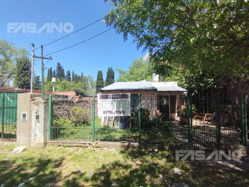 Casa 3 Ambientes- 300m2 De Lote-la Reja-moreno- Se Acepta Permuta Por Depto Zona Norte.