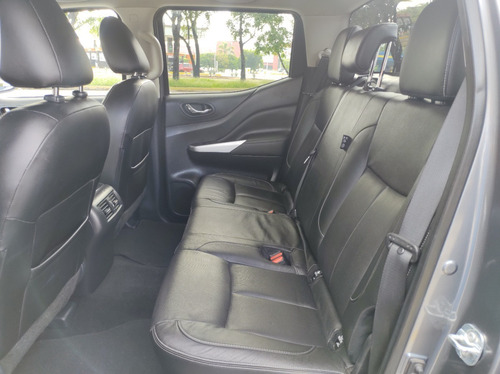 Imagen 10 de 15 de Nissan Frontier Platinum Le 2020 Gris