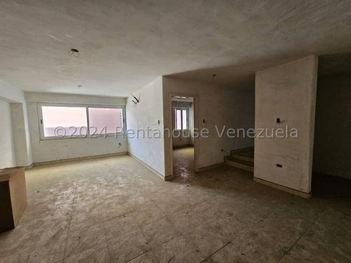 Apartamento En Venta Urb Los Caobos, Maracay 25-1280 Hc