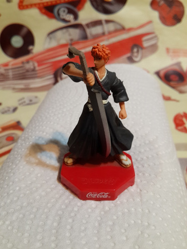 Coca Cola Muñeco 7 Cm Aprox. Ichigo Kurosaki Con Base Dec'90