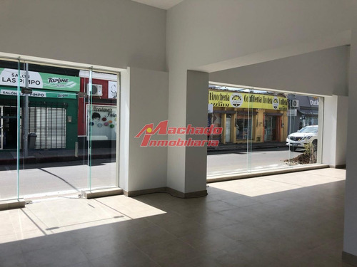 Imagen 4 de 9 de Local En Venta Centro De Maldonado