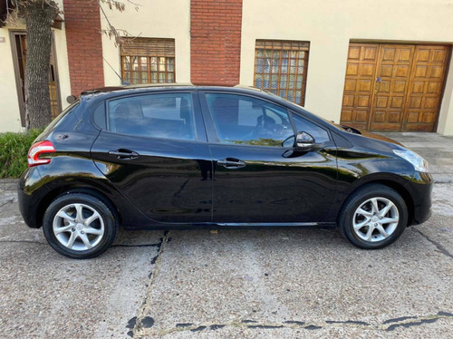 Peugeot 208 1.5 Allure Touchscreen 2013