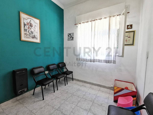 Imagen 25 de 30 de Casa En Venta 4 Dormitorios La Plata