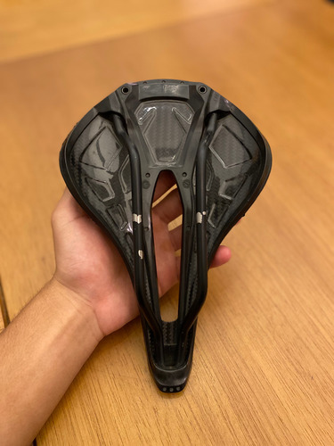 Selim Power Pro Elaston Cód. 29 Preto 24 Cm 14.3 Cm (Usado)