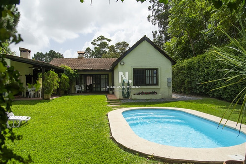 Casa En Venta En Cantegril- Ref: 3670