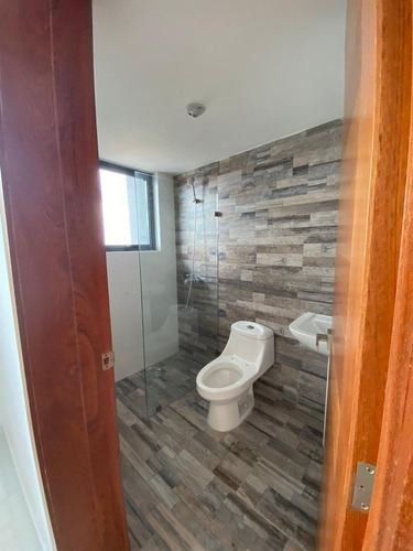 Imagen 11 de 27 de La Esperilla Apto. Nuevo, Piso 7 - 3hbs -3 Parqueos - Hermosa Vista Al Mar Y A La Ciudad - Área Social Con Lounge Bar Piscina Con Hidroterapia -gimnasio-spa De Masaje - Sauna- Área Infantil -salón