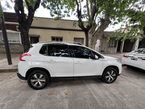 Peugeot 2008 1.6 Feline