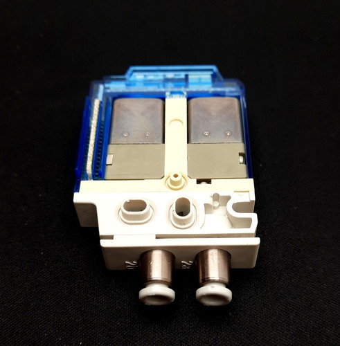 Smc V110-d5czj-c4 Solenoid Valve, Nc, +com, 24vdc, Ø4 O Sst