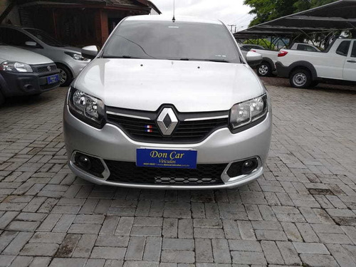 Imagem 3 de 12 de Renault Sandero Authentic 1.0 16v Flex 4p