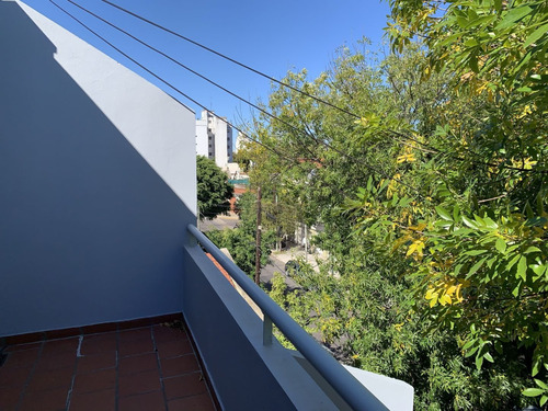 Imagen 15 de 17 de Venta - Dúplex 2amb Al Frente C/2 Balcones - Saavedra