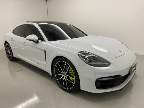 Porsche Panamera PORSCHE