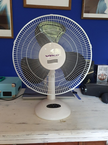 Imagen 5 de 6 de Ventilador Turbo De Mesa Winco 16 3 Aspas 55 W Oscilante
