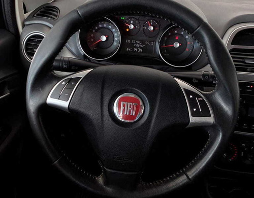 Imagem 6 de 11 de Fiat Punto Essence 1.6 2013