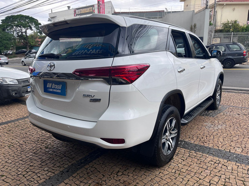 Toyota Hilux SW4 2.7 SRV 7 LUGARES 4X2 16V FLEX 4P AUTOMÁTICO