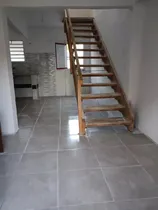 Comprar Alquiler En Hipodromo De Maroñas, Duplex, 2 Dormitorios Y 2 Baños, Entrada Para Auto, Gastos Bajos