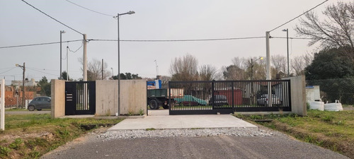 Terreno Lote En Venta Ubicado En Villa Elvira, La Plata, G.b.a. Zona Sur