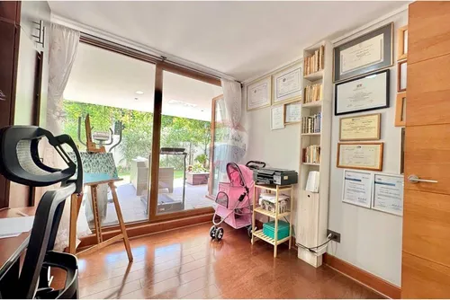 Doble Jardin De Buen Tamaño Privado, Las Condes
