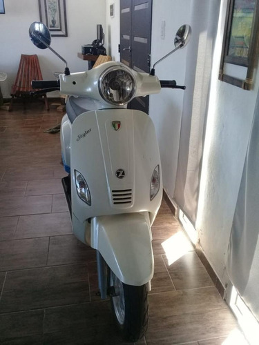 Imagen 5 de 6 de Vendo Zanella E. Styler (electrica) 125 Cc. Modelo 2016