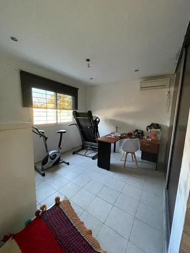 Imagen 12 de 19 de Venta Chalet 5 Amb/ Ituzaingo Norte