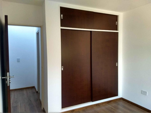 Imagen 11 de 15 de Venta Casa/depto. 2 Dormitorios De Pasillo Excelente Estado, Iriondo 1100 - Gazze