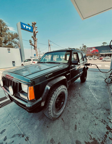 Jeep Cherokee 4.0 Sport