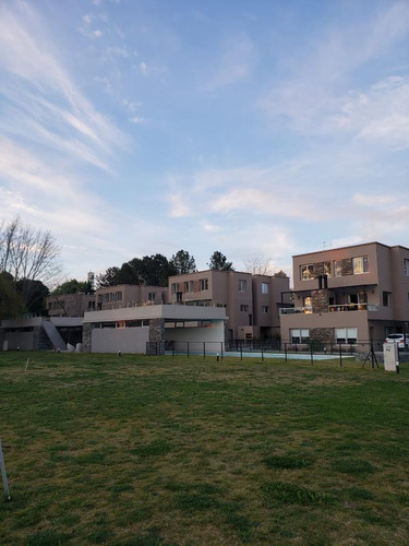 Departamento De 2 Ambiente En Green Village Pilar | Vco Propiedades