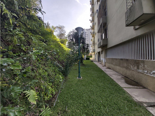 Los Naranjos. Venta Apartamento 171 Mt2 3h+serv/ 3b / 2e