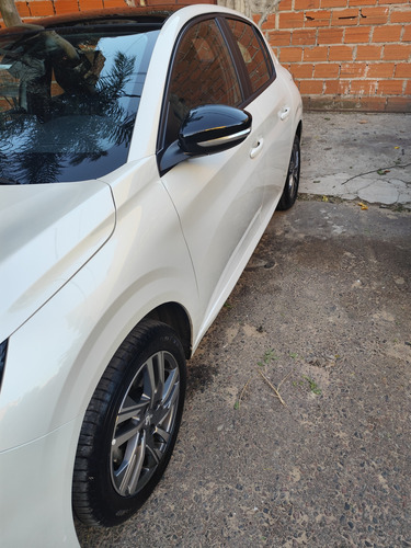 Peugeot 208 1.6 Feline Tiptronic