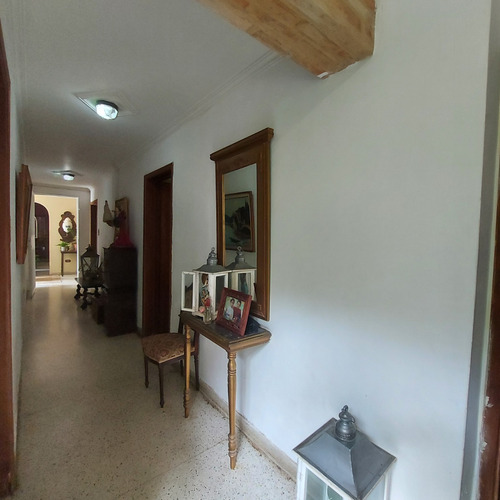 Venta De Casa/terreno En Altamira