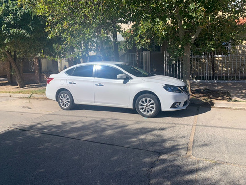 Nissan Sentra 2.0 Advance